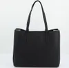 Guess Meridian Dreieck Logo Shopper Tasche In Schwarz für Produktbild-Vorschau 27