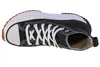 A top-down view of a black Converse Run Star Hike Hi platform sneaker. Náhled obrázku produktu