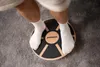 Mann trainiert mit dem Johnson Balance Board Produktbild-Vorschau