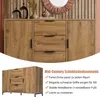 A mid-century style sideboard cabinet with three drawers and two doors, displayed in a room setting with decorative items on top and text providing product details. Anteprima dell’immagine prodotto