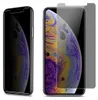 Two iPhones are shown side-by-side, one with a privacy screen protector applied and the other without. Produktbild-Vorschau