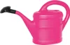 A pink watering can with a black spout is shown against a white background. Anteprima dell’immagine prodotto