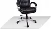 A black office chair sits on a clear floor mat. Anteprima dell’immagine prodotto