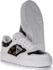 A pair of white and brown Guess sneakers. Produktbild-Vorschau