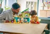 LEGO DUPLO 3-in-1 Modernes Familienhaus mit Figuren - Produktbild-Vorschau 44