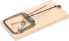 A wooden mousetrap with metal components is shown against a white background. Anteprima dell’immagine prodotto