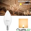 A collage showing a chandelier in a grand room, a close-up of an LED candle bulb, and a swatch of warm light. Anteprima dell’immagine prodotto