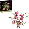 Äste mit Magonolien Blüten Produktbild-Vorschau 1