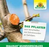 A close-up of a tree branch with a cut section, with a note attached and a logo in the corner. Produktbild-Vorschau