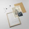 Gerahmtes Poster - Rahmen in heller Eiche - Grafik Frau Produktbild-Vorschau 4