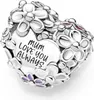 A close-up studio shot of a Pandora charm. Anteprima dell’immagine prodotto
