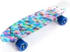 A skateboard is shown on a white background. Náhled obrázku produktu