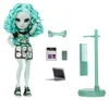 Muñeca de moda Shadow High F23 - Berrie Skies Vista previa de la imagen del producto 3
