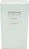 A white box for a perfume. Voir les images du produit