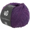 A ball of yarn with a label wrapped around it. Produktbild-Vorschau