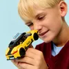 LEGO City Taxi Électrique Jaune 60487 Voir les images du produit 7