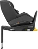 A side view of a black Maxi-Cosi car seat base with an attached infant car seat, shown on a white background. Produktbild-Vorschau