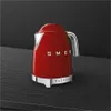 A red Smeg kettle is placed on a dark textured surface against a black background. Produktbild-Vorschau