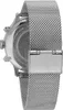 Close-up view of the back of a silver watch with a mesh band. Voir les images du produit