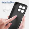 A hand is touching the inside of a black phone case, showing its matte texture. Produktbild-Vorschau