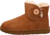 Ugg Mini Bailey Button II Stiefel Chestnut - Stiefel - Produktbild-Vorschau 17