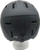 The back view of a black ski helmet. Voir les images du produit