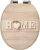 A toilet seat lid with a wooden texture and the word "HOME" spelled out in white letters, with a white heart hanging in the center. Produktbild-Vorschau