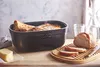 Emile Henry Brotkasten mit Holzdeckel/Schneidebrett Trüffel Produktbild-Vorschau 2