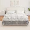 vidaXL: Manta antideslizante de imitación de piel de Vista previa de la imagen del producto 4