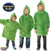 Drei lächelnde Kinder, die einen grünen übergroßen Fleece-Hoodie mit einer Kapuze in Form eines Dinosaurierkopfes tragen Podgląd zdjęcia produktu