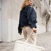 reisenthel softshopper Einkaufstasche  puffer stone 28 L Produktbild-Vorschau 5