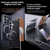 Product marketing image showcasing phone cases with magnetic pivot features and ring holders. Anteprima dell’immagine prodotto
