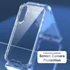 A clear phone case is shown on a blue background. Anteprima dell’immagine prodotto