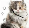 Wanduhr aus Glas mit Motiv Flauschige Katze- 30 x 30 cm - Produktbild-Vorschau 1