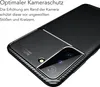 A close-up view of a black smartphone case with a carbon fiber texture, highlighting the camera protection. Produktbild-Vorschau