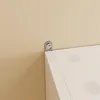 Montagehalterung der SoBuy Wandvitrine FSB113-H-W an der Wand befestigt Productafbeelding-voorbeeld