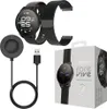 A smartwatch, its charging cable, and packaging are displayed against a white background. Anteprima dell’immagine prodotto