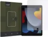 A product box and a screen protector for an iPad. Produktbild-Vorschau