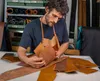 Lederreste 1,3 kg mit Lederband 90 cm – Vollnarbenleder Productafbeelding-voorbeeld
