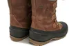 Close-up view of the back of two brown winter boots. Anteprima dell’immagine prodotto