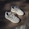 Sneakers Del Marchio Adidas Del Modello Court 00s K Grigio Anteprima dell’immagine prodotto 26