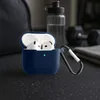 Silikonhülle mit Karabiner für AirPods 4, Bizon Case Produktbild-Vorschau 4