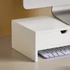 Detailansicht der SoBuy Bildschirmerhöhung BBF02-W mit geöffneter Schublade unter der Tastatur Voir les images du produit