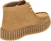 A side view of a brown Clarks Torhill Moss shoe. Voir les images du produit