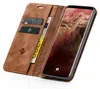 A brown leather flip case for a smartphone, open to reveal card slots and a phone screen displaying the time and date. Produktbild-Vorschau