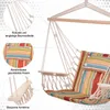 A hanging chair with a striped cushion and pillow, shown with callouts highlighting its features. Produktbild-Vorschau
