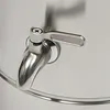 A close-up shot of a silver spigot on a metal container. Podgląd zdjęcia produktu