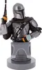 A bust of the Mandalorian character from Star Wars, holding a rifle, displayed on a stand. Anteprima dell’immagine prodotto
