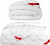 A folded and an unfolded white comforter are displayed against a white background. Produktbild-Vorschau