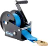 A black metal winch with a blue strap and a gold hook is shown against a white background. Anteprima dell’immagine prodotto